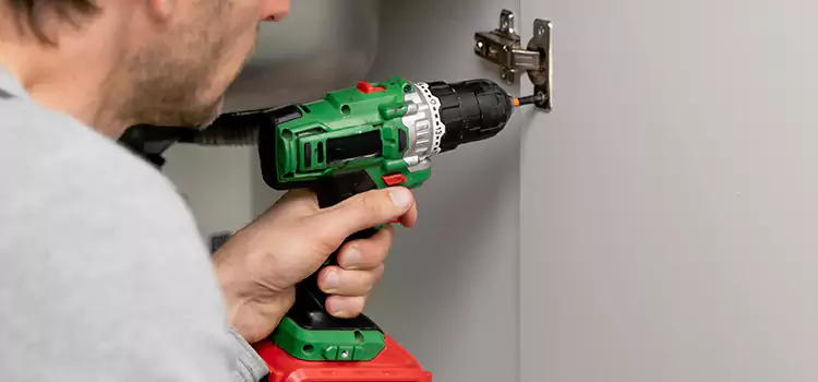 Commercial Door Hinge Repair Wenatchee